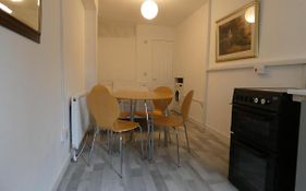 Bridge Street Studio Room